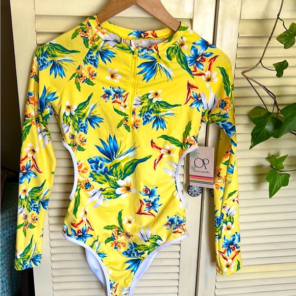 OP Other - 🌺 OP Sunwear 🌺 Fabulous tropical one-piece suit/sunguard/rashguard.